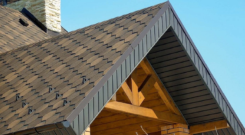 фронтонний звіс