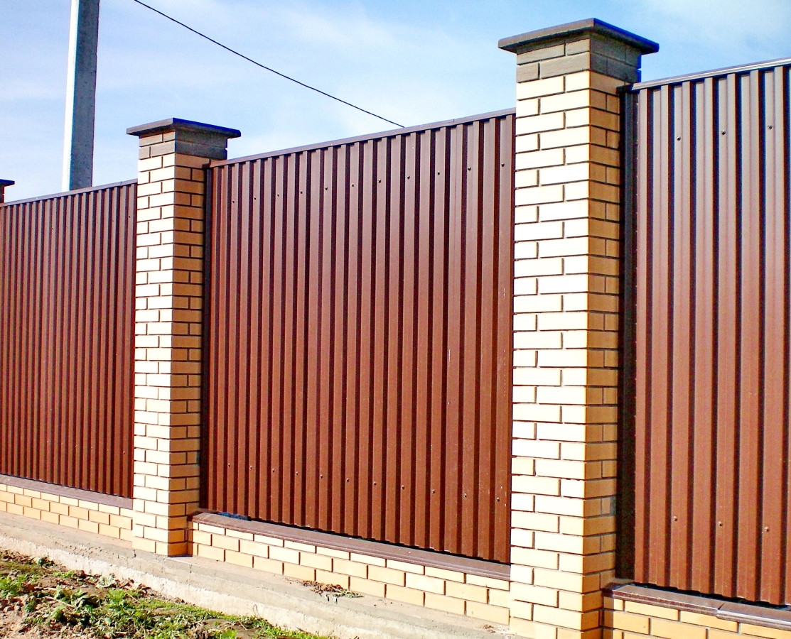 заблр із профнастилу